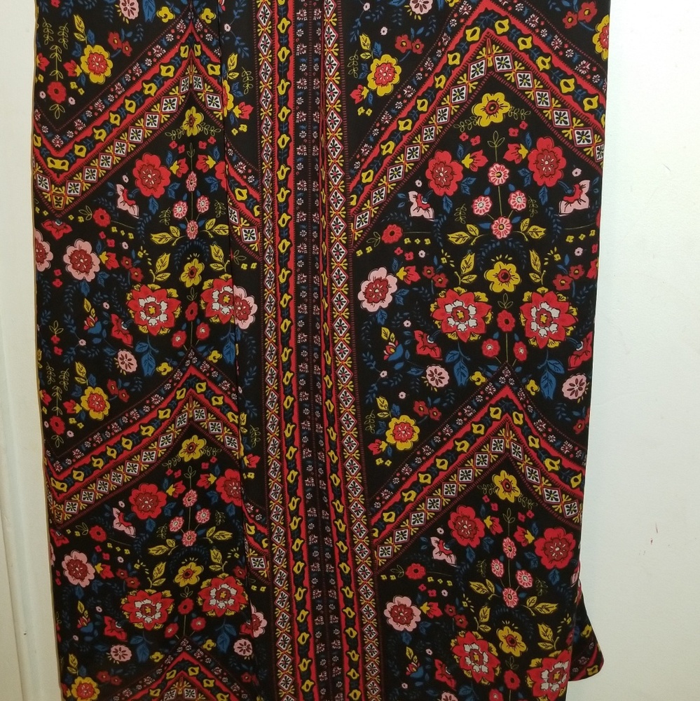 The coolest patterned maxi skirt
